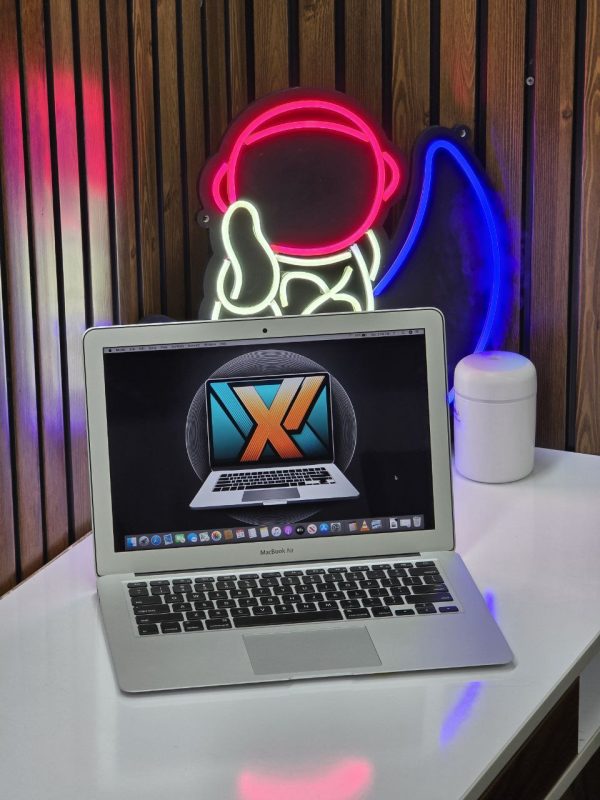 لپتاپ Macbook Air 2017 استوک