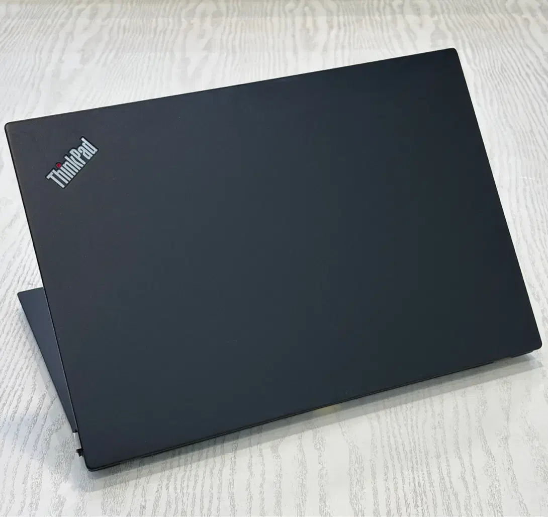 لپ تاپ Lenovo ThinkPad T14